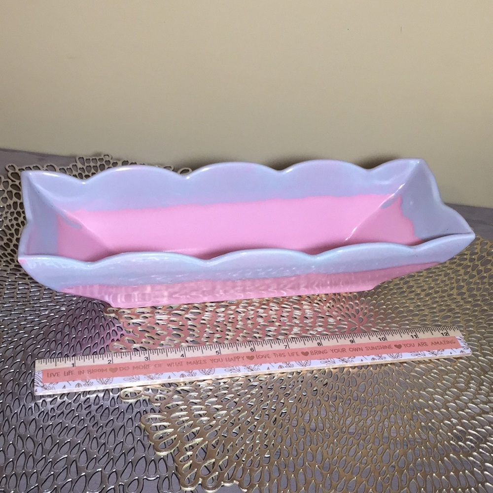 Hull Scallop Edge Rectangular Planter - Picture 4 of 15